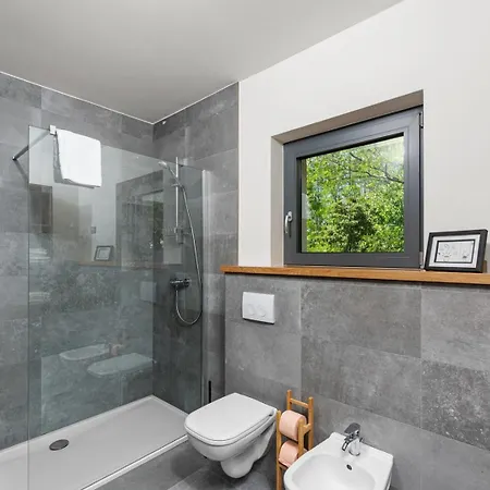 Povetica With Private Pool And Bbq