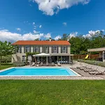 빌라 Povetica With Private Pool And Bbq