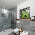 Povetica With Private Pool And Bbq