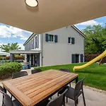 Povetica With Private Pool And Bbq 빌라 Lasci