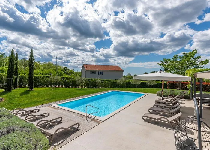 Povetica With Private Pool And Bbq Villa *