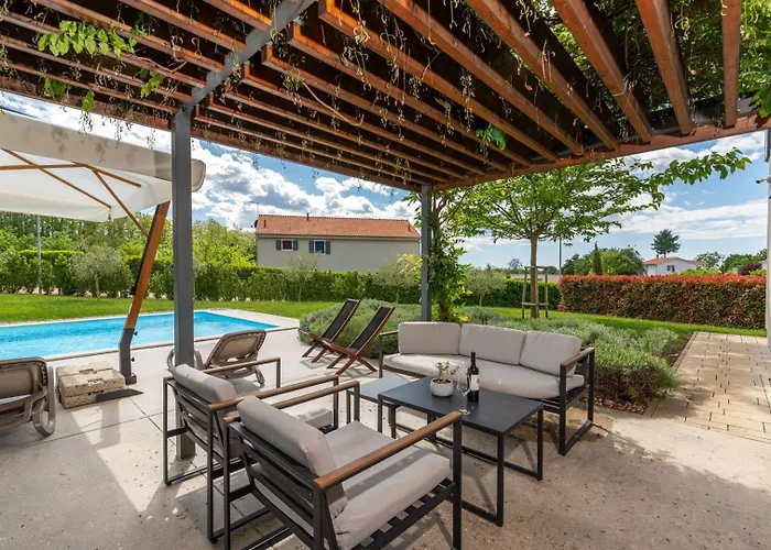 Povetica With Private Pool And Bbq * Lasci