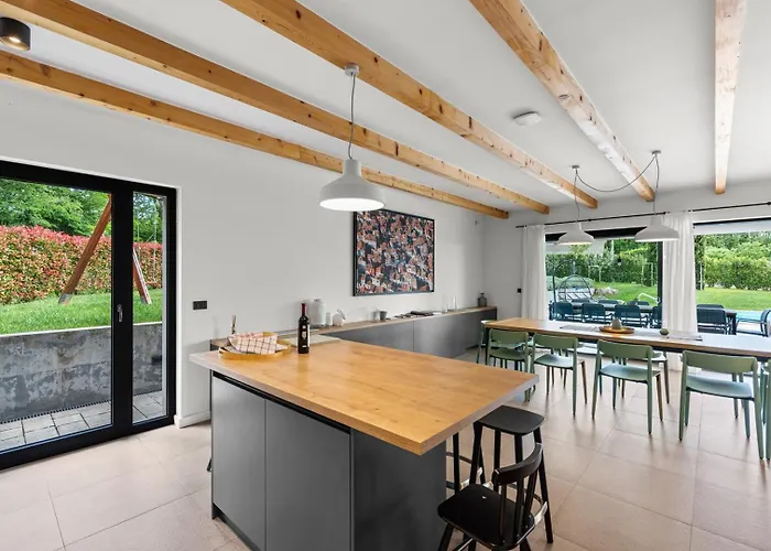 Povetica With Private Pool And Bbq Villa