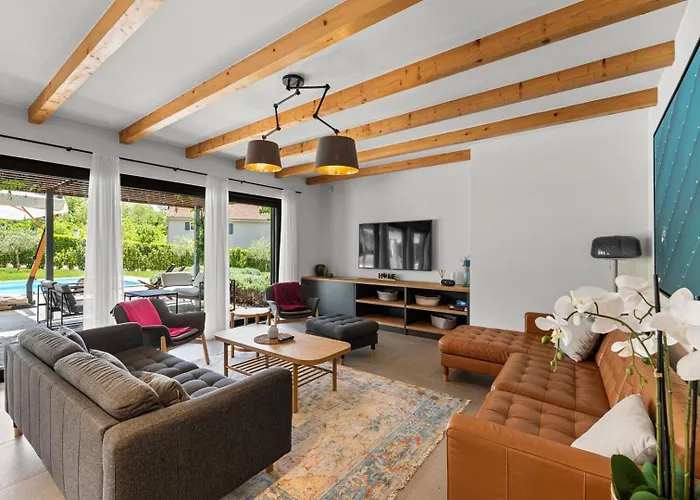 Povetica With Private Pool And Bbq Villa Lasci