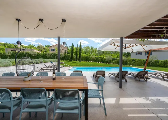 Povetica With Private Pool And Bbq * Lasci