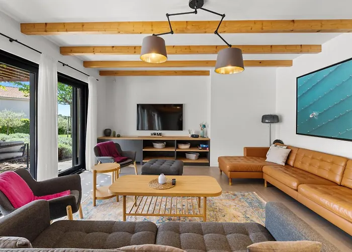 Villa Povetica With Private Pool And Bbq *