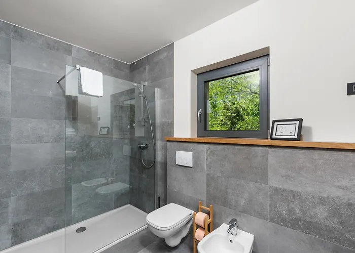 Povetica With Private Pool And Bbq